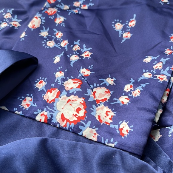 Satin Robe - Picture 4 of 4